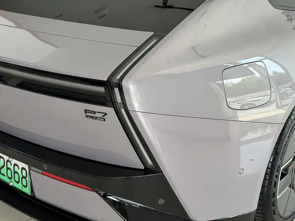 XPeng P7 — миниатюра 27