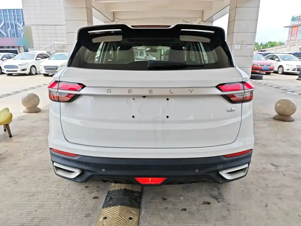 Geely Binyue — миниатюра 6
