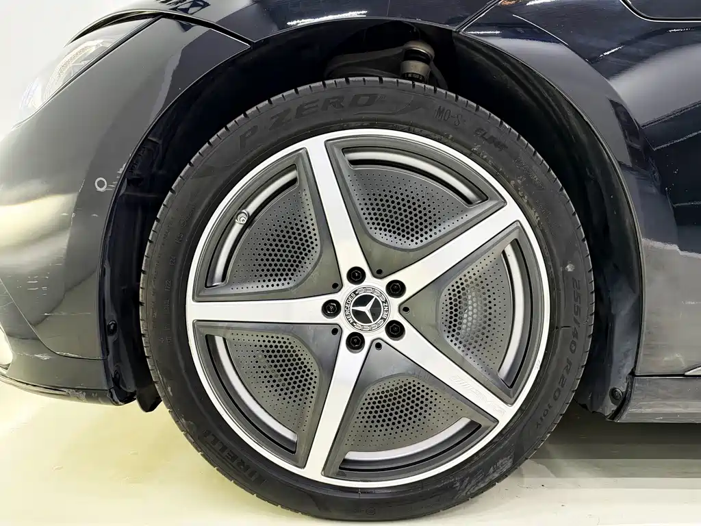 Mercedes-Benz EQE — миниатюра 11