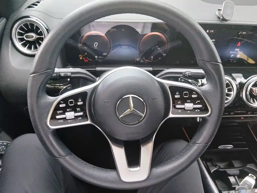 Mercedes-Benz GLA — миниатюра 3