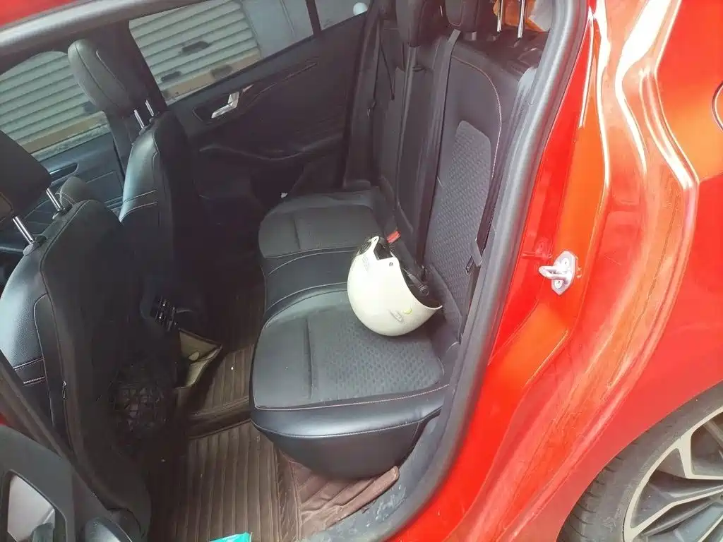 Ford Focus — миниатюра 15