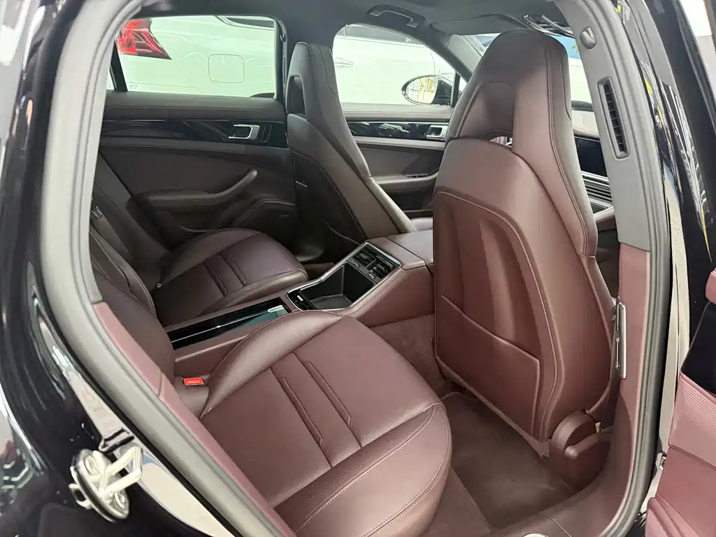 Porsche Panamera Hybrid — миниатюра 6