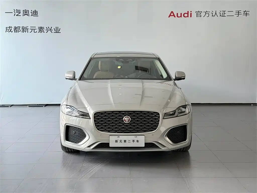 Jaguar XFL 2025 2.0T P250 Premium Luxury