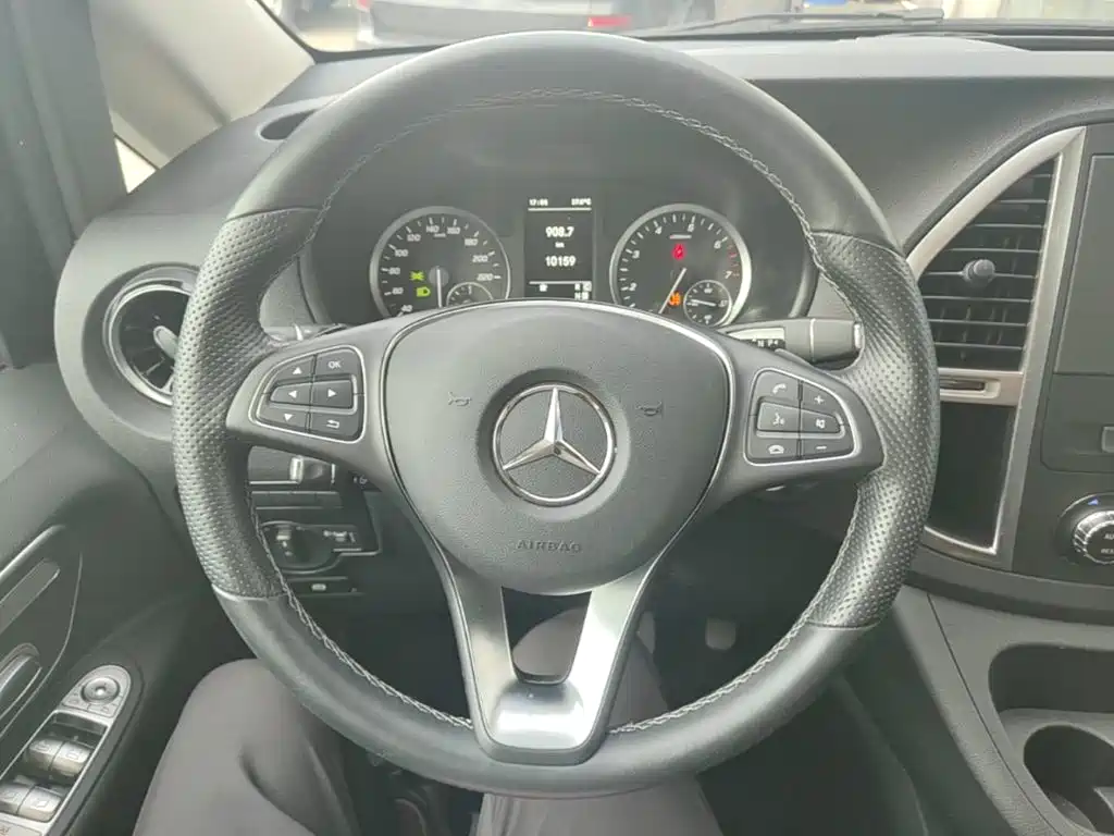 Mercedes-Benz Vito — миниатюра 11