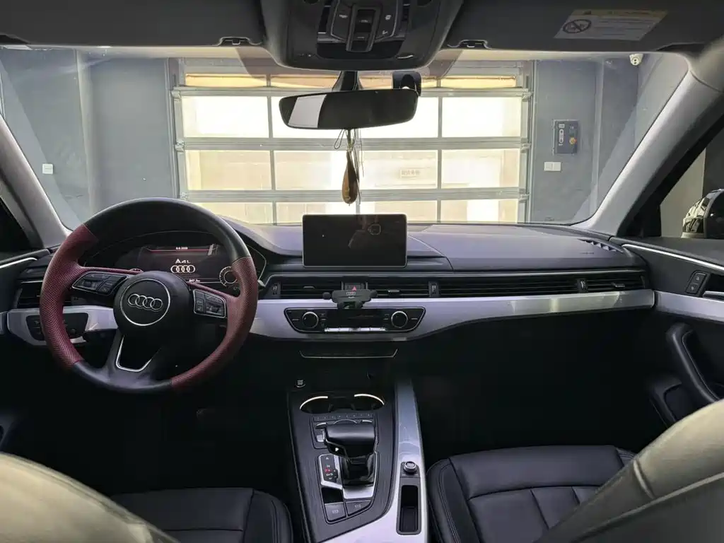 Audi A4L 2019 40 TFSI Fashion VI