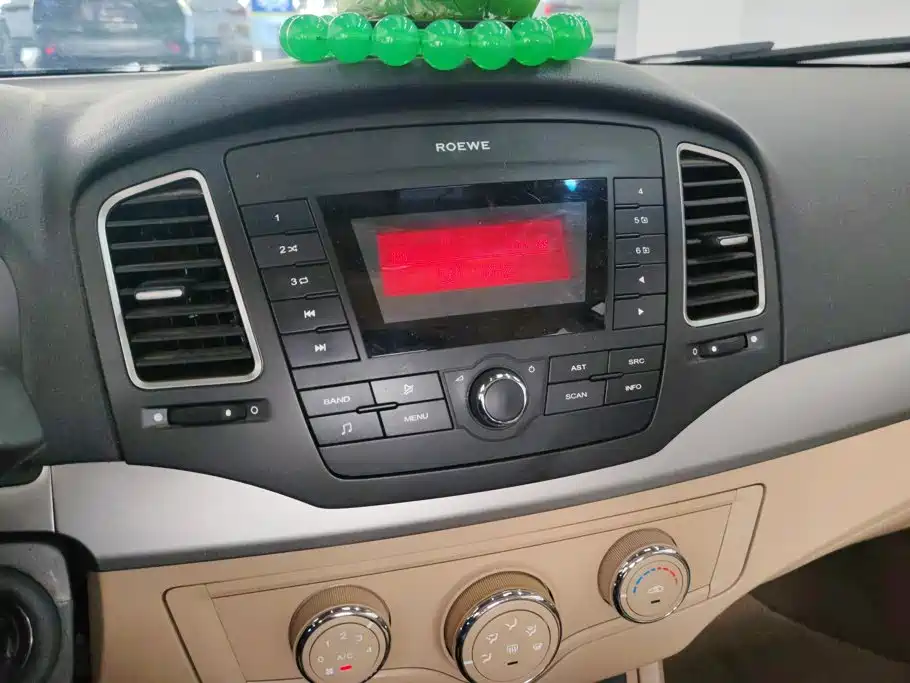 Roewe 350 — миниатюра 13
