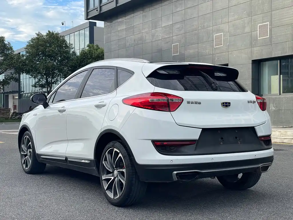Geely Emgrand GS — миниатюра 13