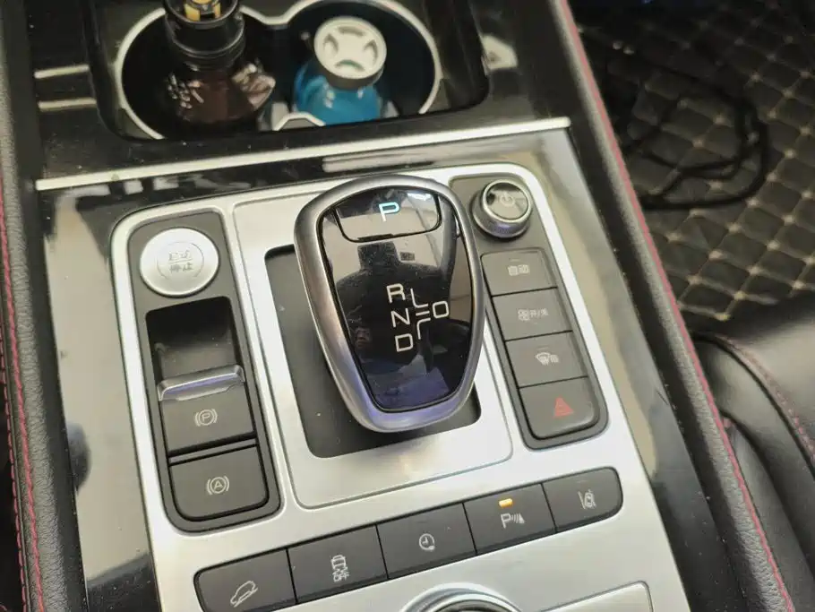 BYD Tang New Energy — миниатюра 16