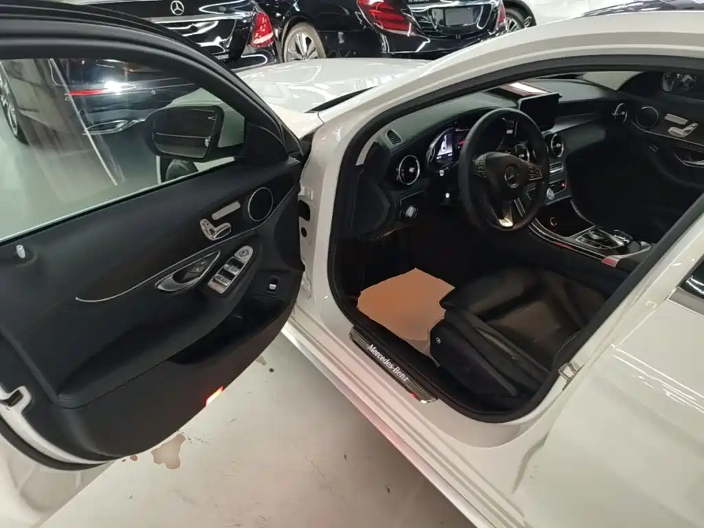 Mercedes-Benz C-Class — миниатюра 16