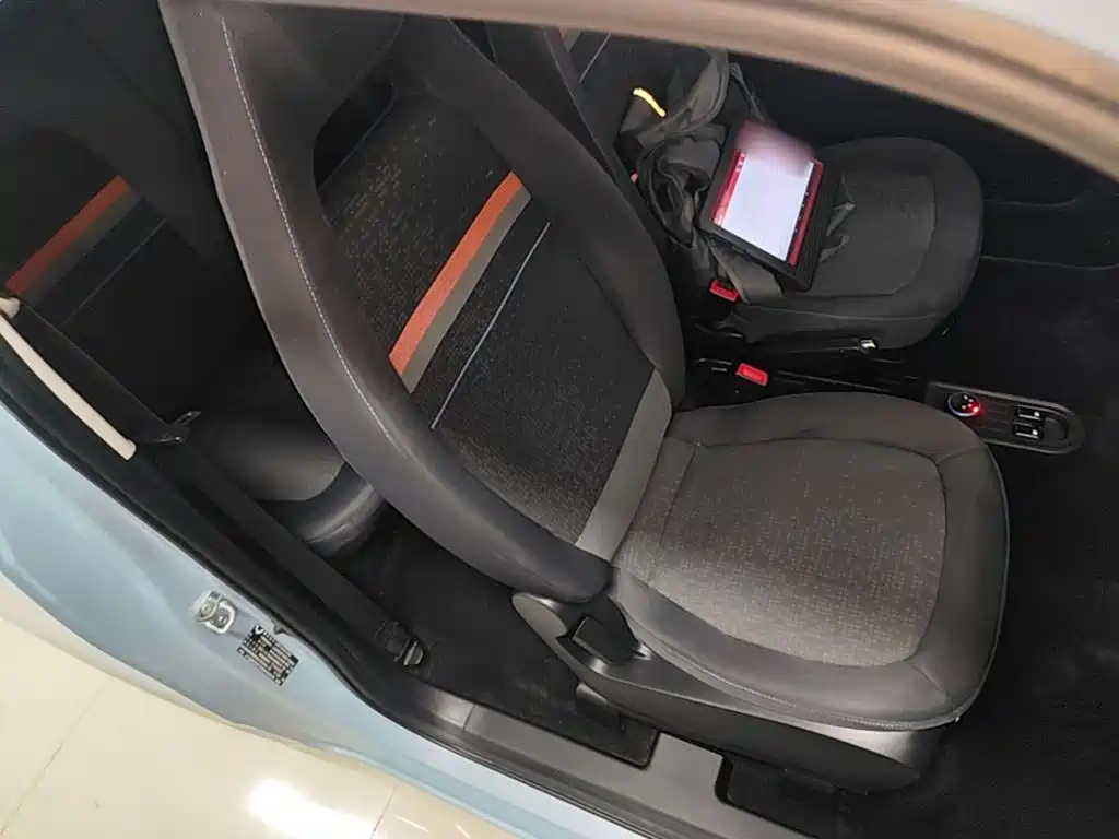 Wuling MINIEV — миниатюра 25