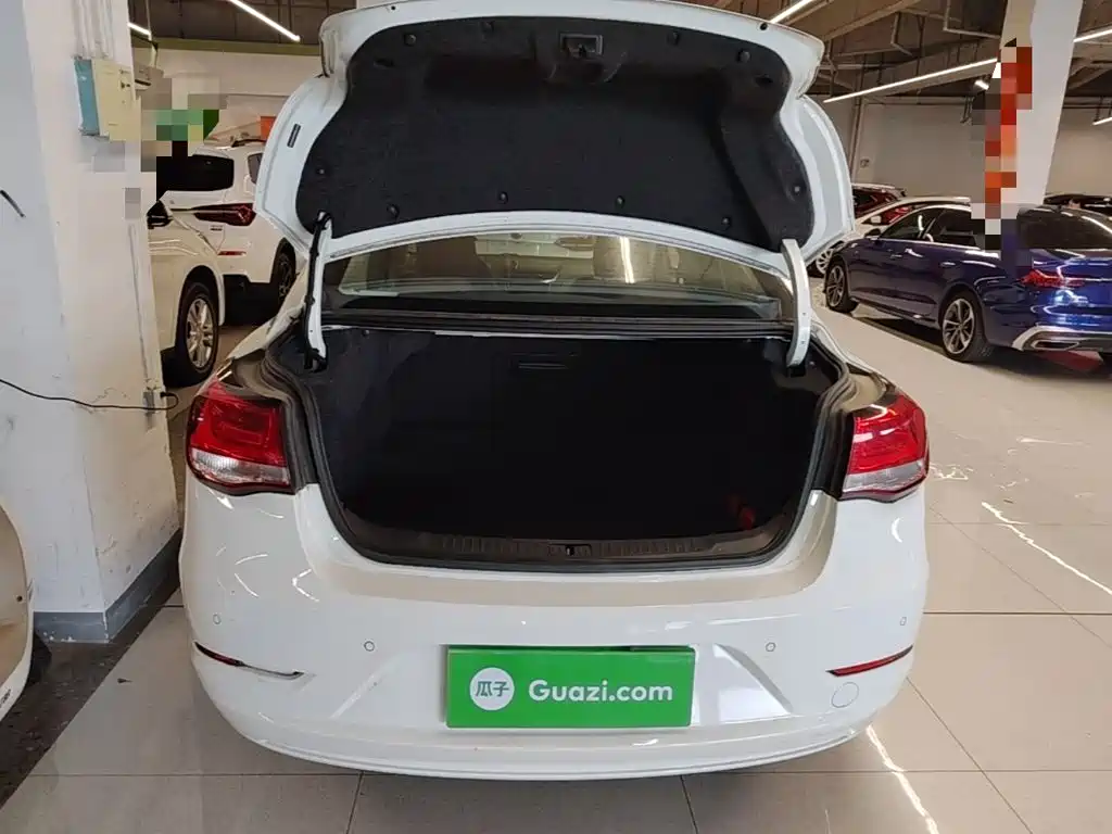 Chevrolet Malibu — миниатюра 19