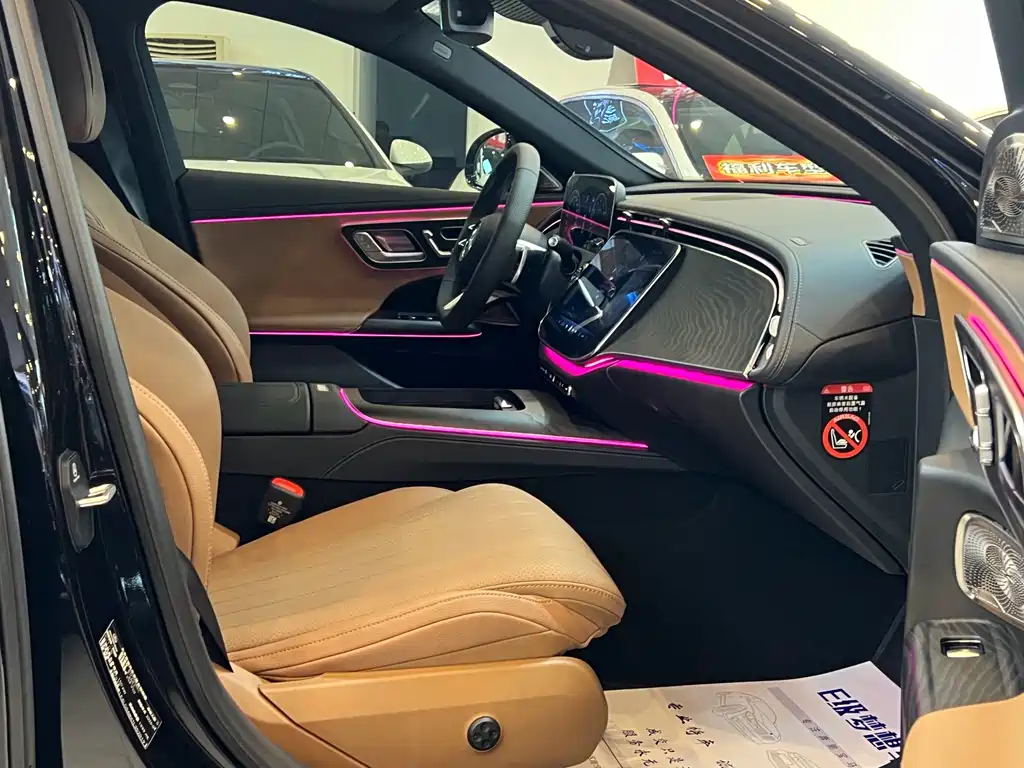 Mercedes-Benz E-Class — миниатюра 15