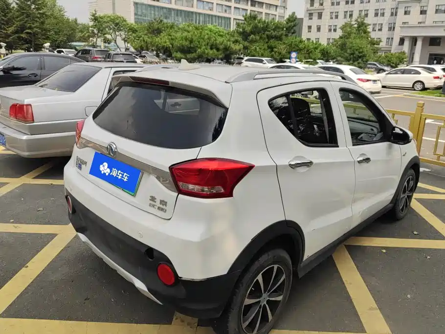 BAIC New Energy EC — миниатюра 3