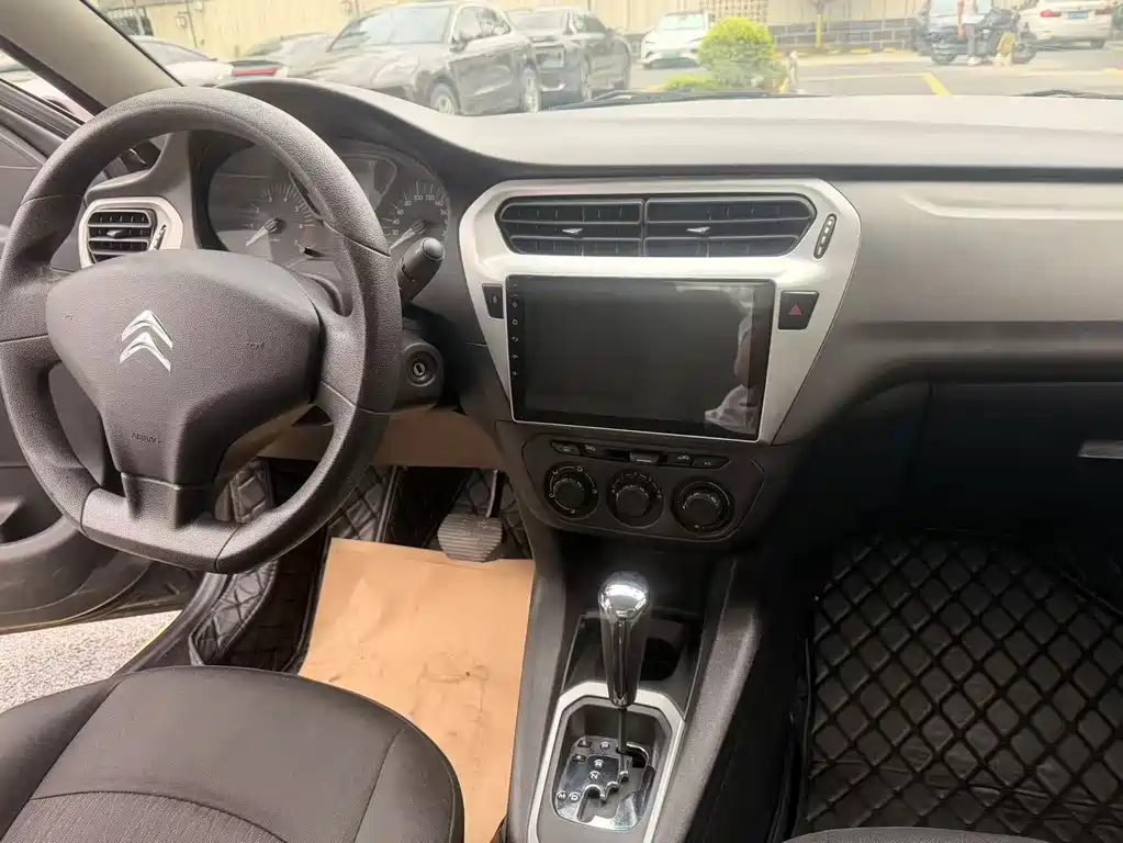 Citroen Elysee — миниатюра 19