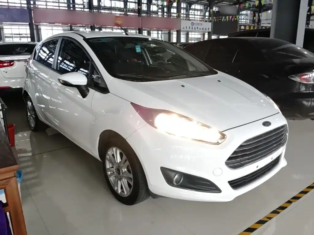 Ford Fiesta — миниатюра 4