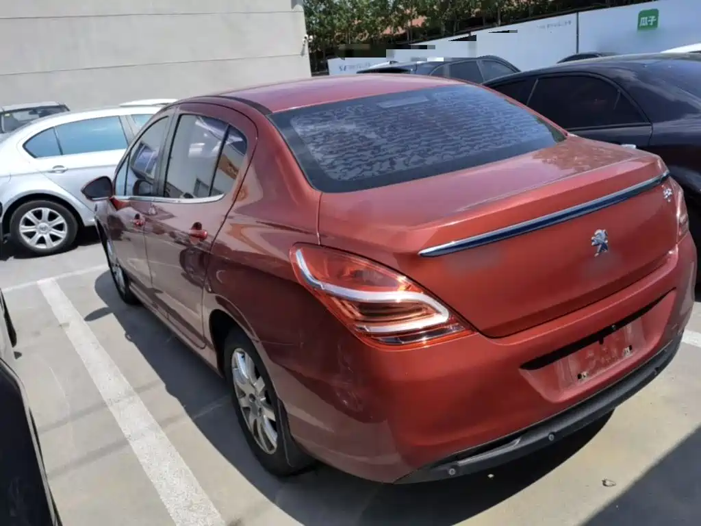 Peugeot 308 2014 1.6L MT