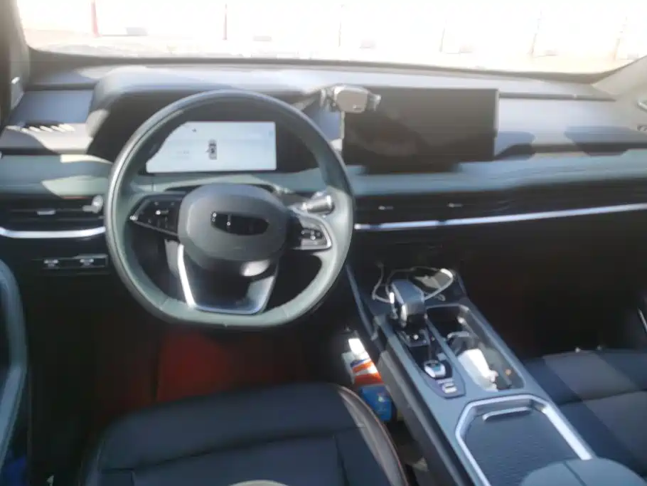 Geely Haoyue L — миниатюра 12