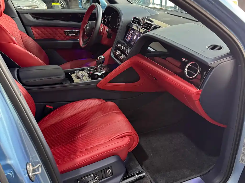 Bentley Bentayga 2021 4.0T V8