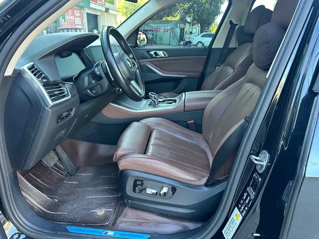 BMW X5 (Import) — миниатюра 6