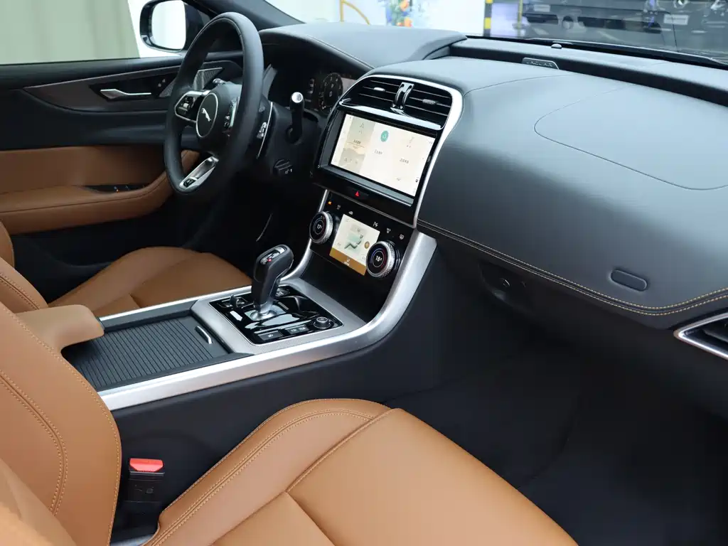 Jaguar XEL — миниатюра 9