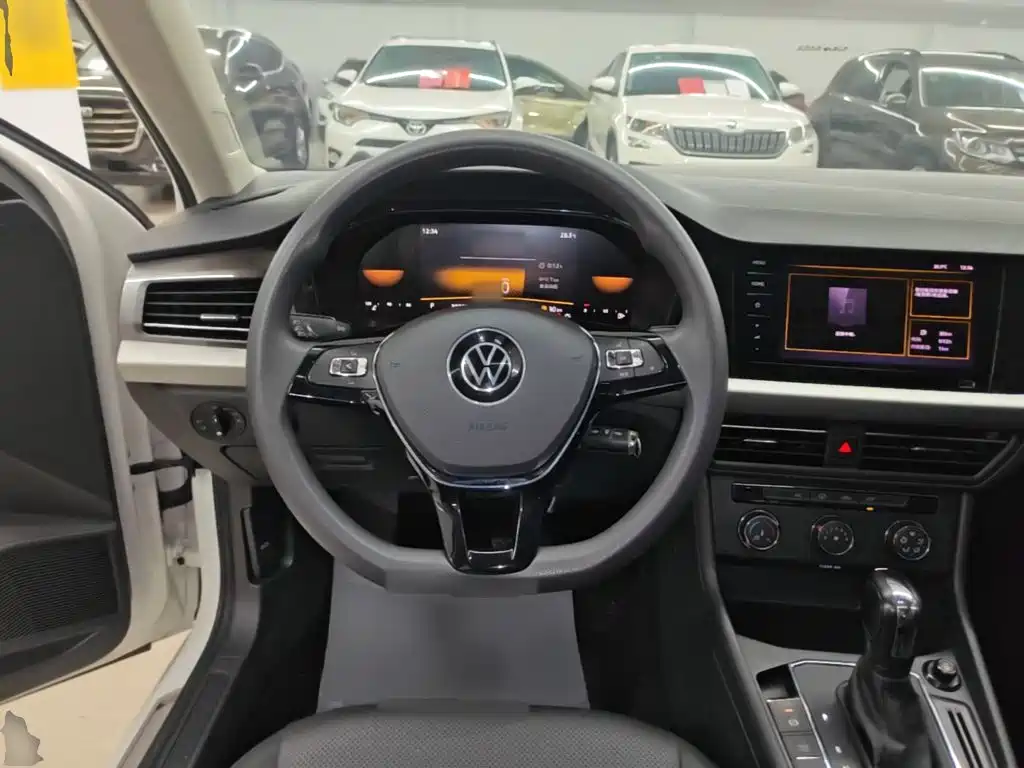 Volkswagen Lavida — миниатюра 11