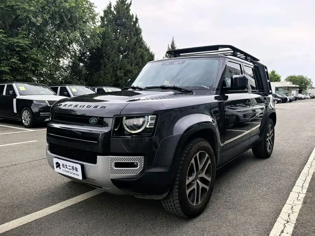 Land Rover Defender 2022