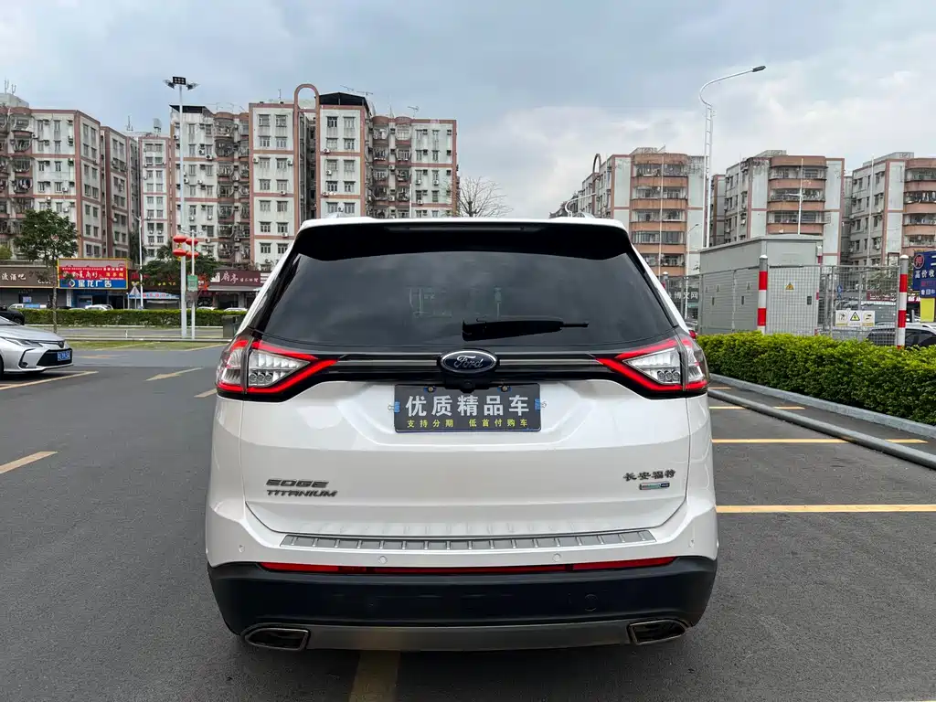 Ford Edge — миниатюра 5