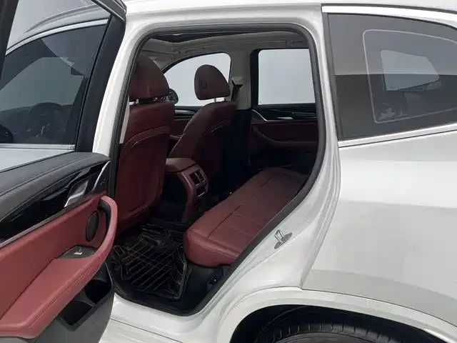 BMW X3 — миниатюра 28