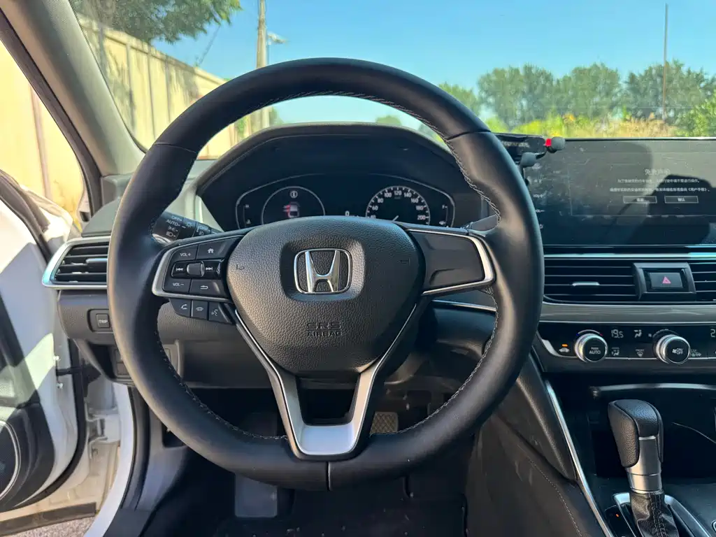 Honda Accord — миниатюра 10