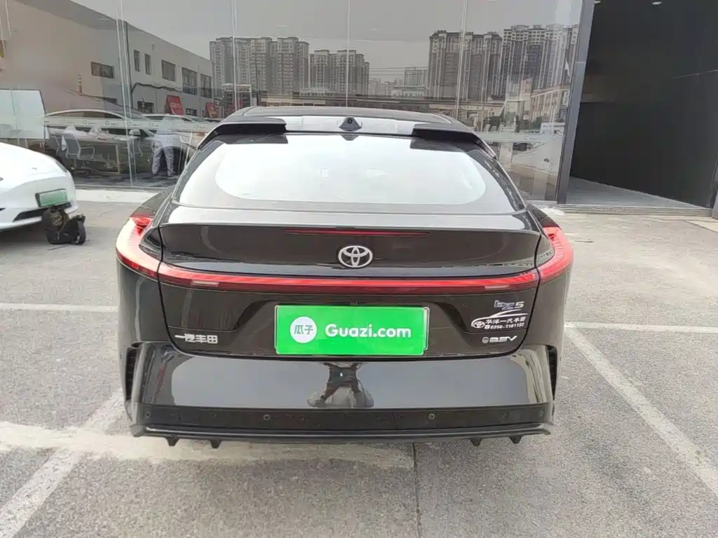 Toyota bZ5 — миниатюра 6