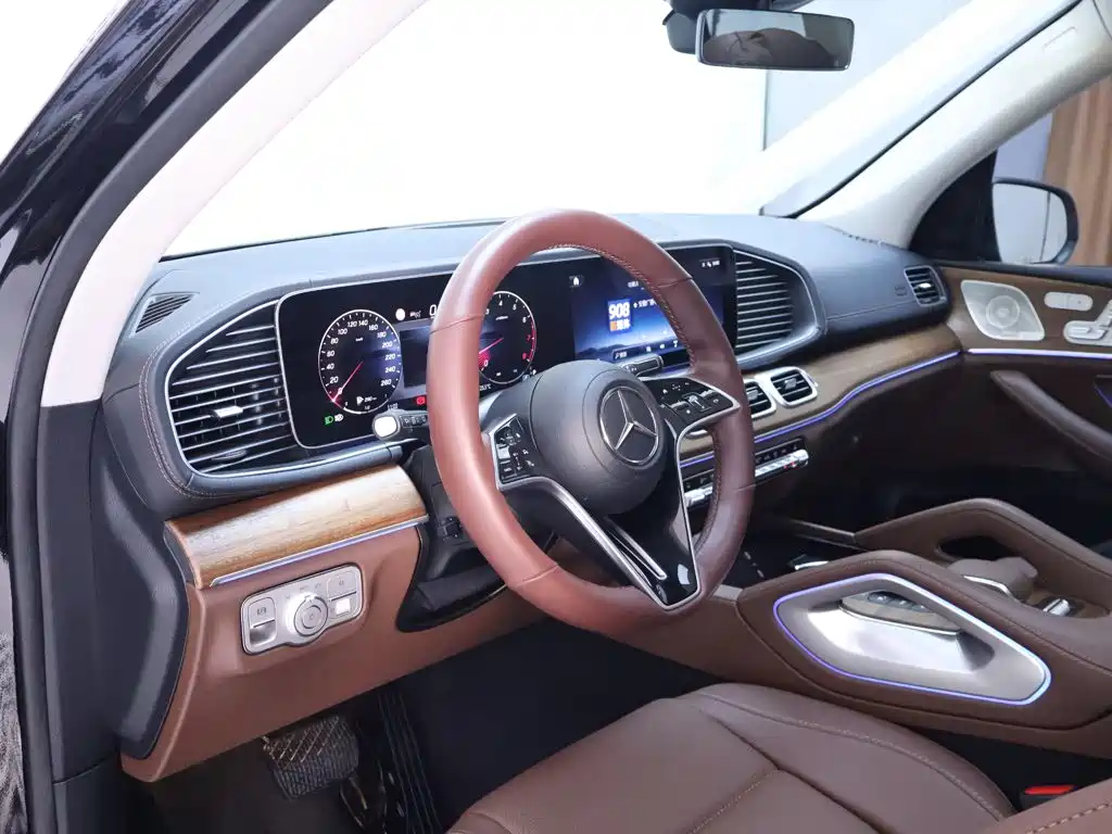 Mercedes-Benz GLE (Import) — миниатюра 11