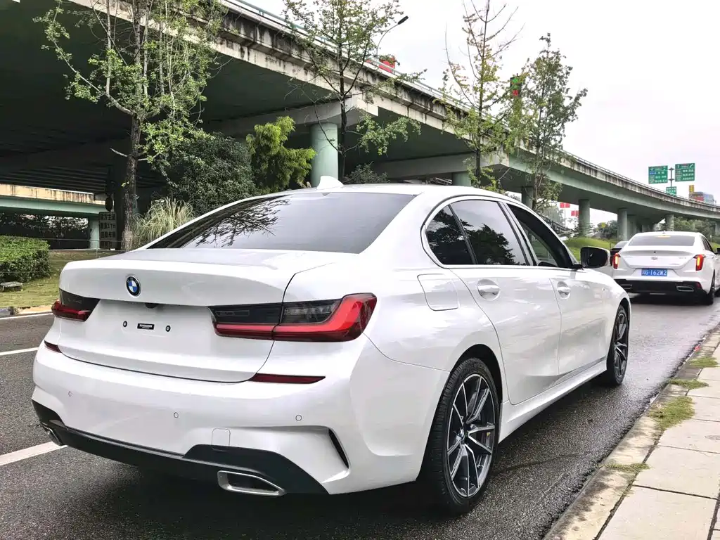 BMW 3 Series — миниатюра 8
