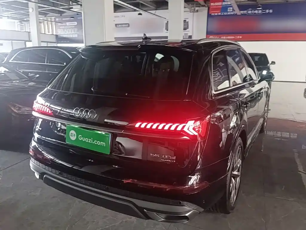 Audi Q7 — миниатюра 7