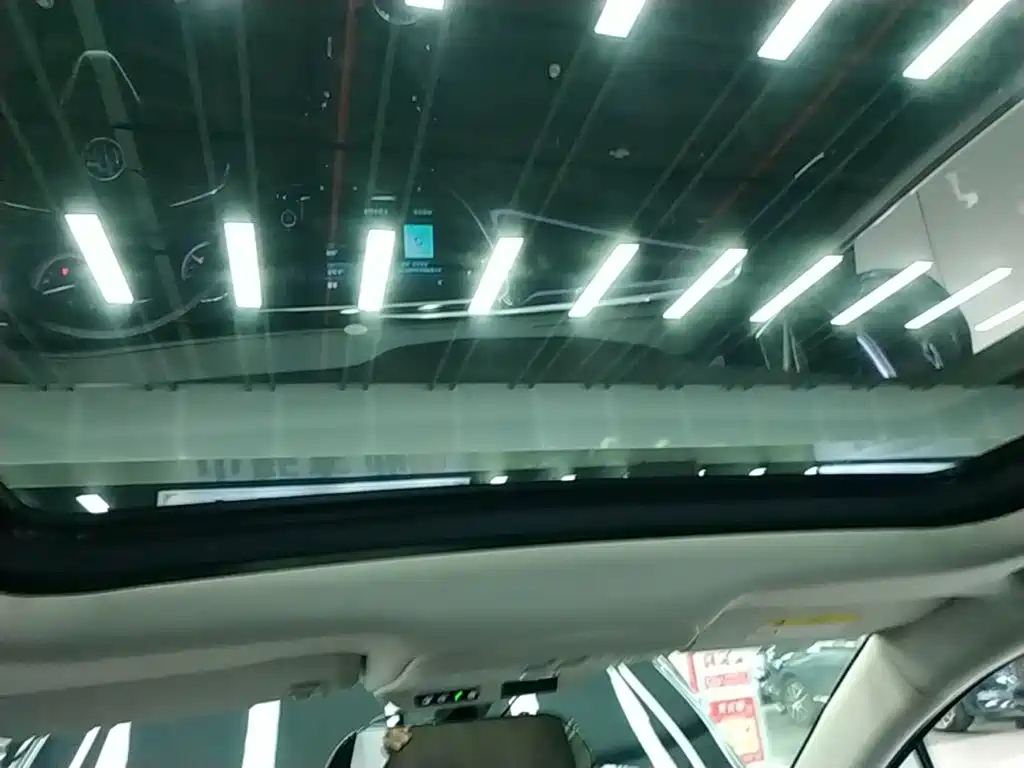 Buick Envision Plus — миниатюра 18