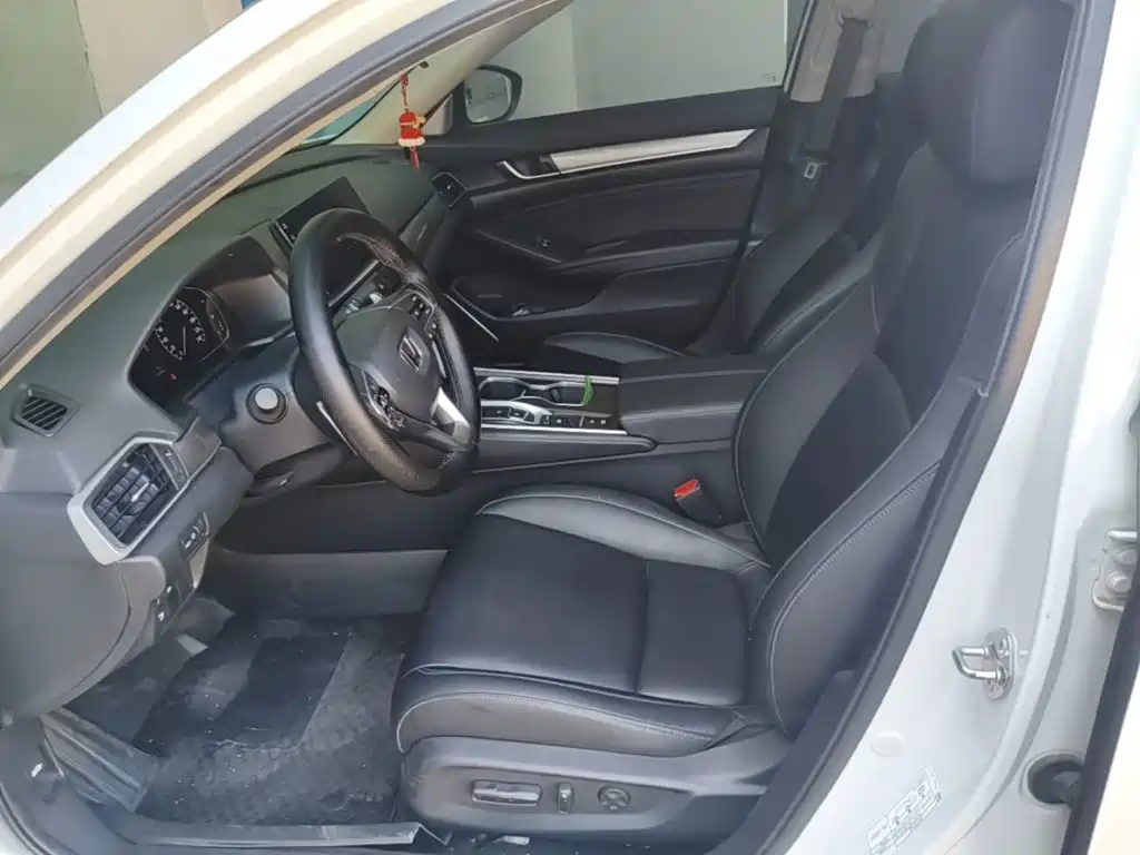 Honda Accord — миниатюра 15