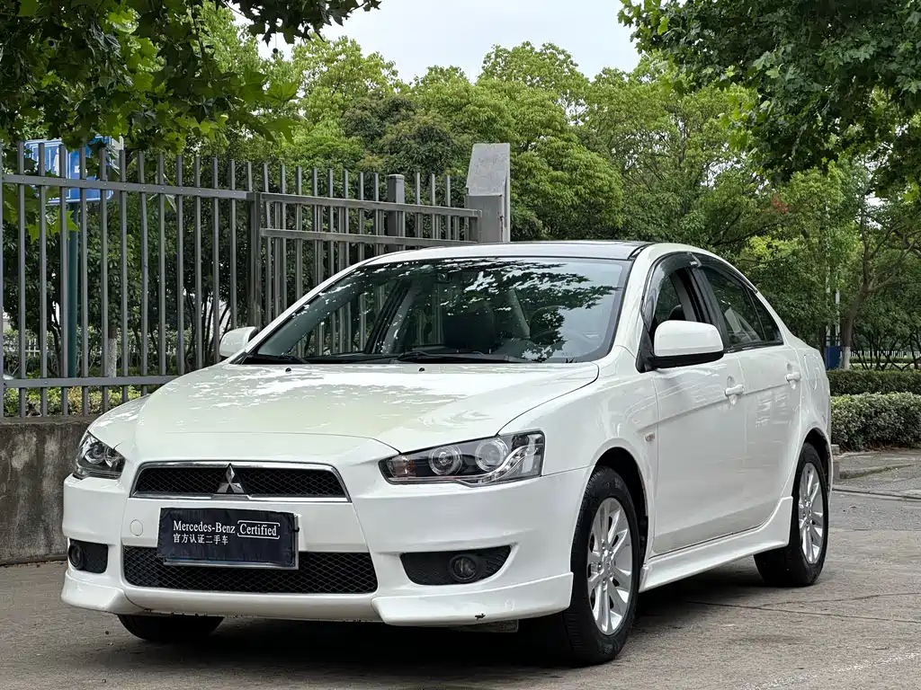Купить Mitsubishi Lancer EX