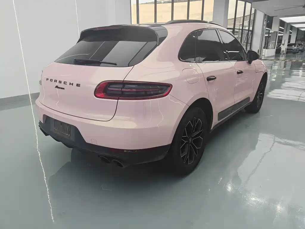 Porsche Macan — миниатюра 6