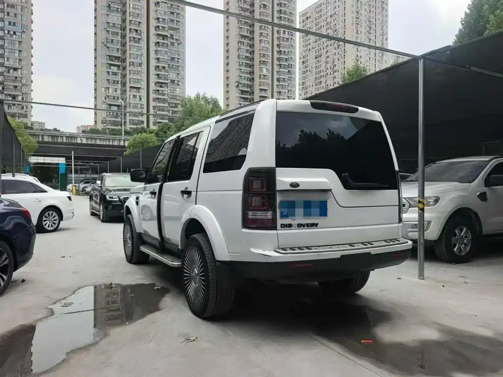 Land Rover Discovery — миниатюра 4