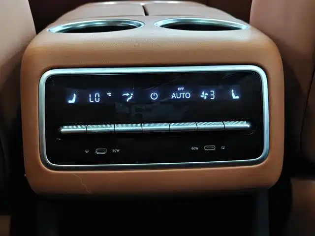 Li Auto Li L8 — миниатюра 9