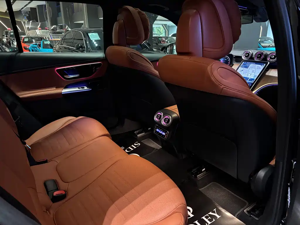 Mercedes-Benz GLC — миниатюра 12