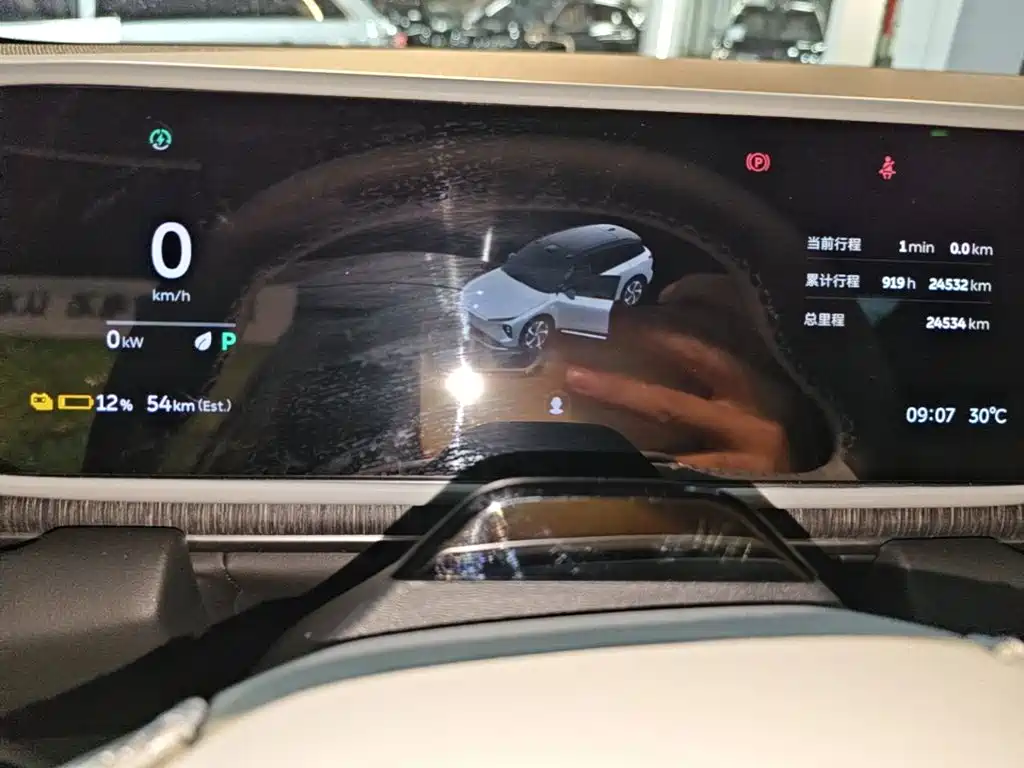NIO ES6 — миниатюра 12