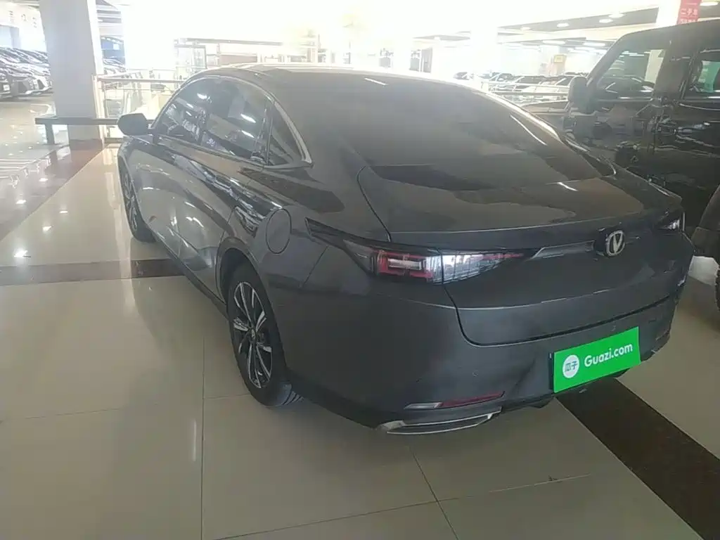 Changan Eado — миниатюра 5