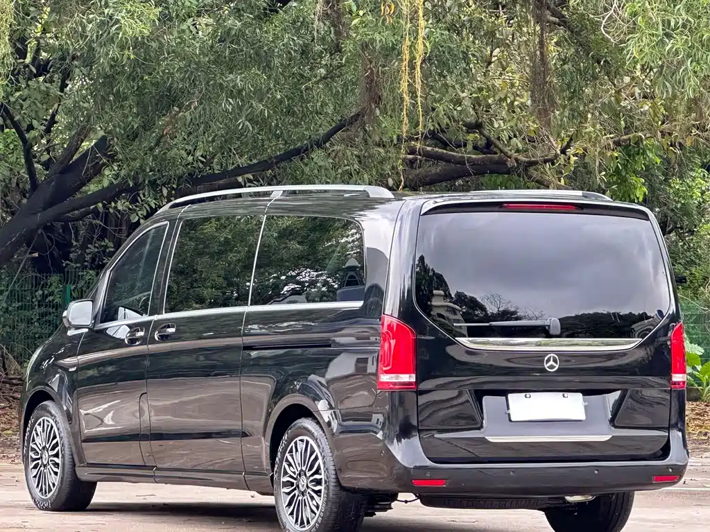 Mercedes-Benz V-Class — миниатюра 20