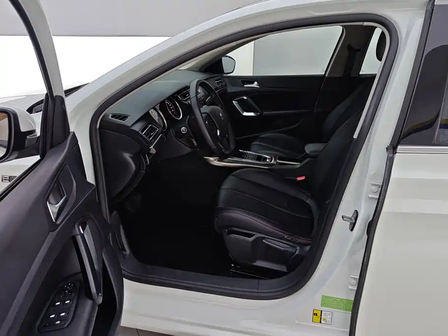 Peugeot 408 — миниатюра 9