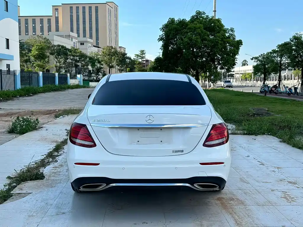 Mercedes-Benz E-Class E 2019 E 200 L Sport