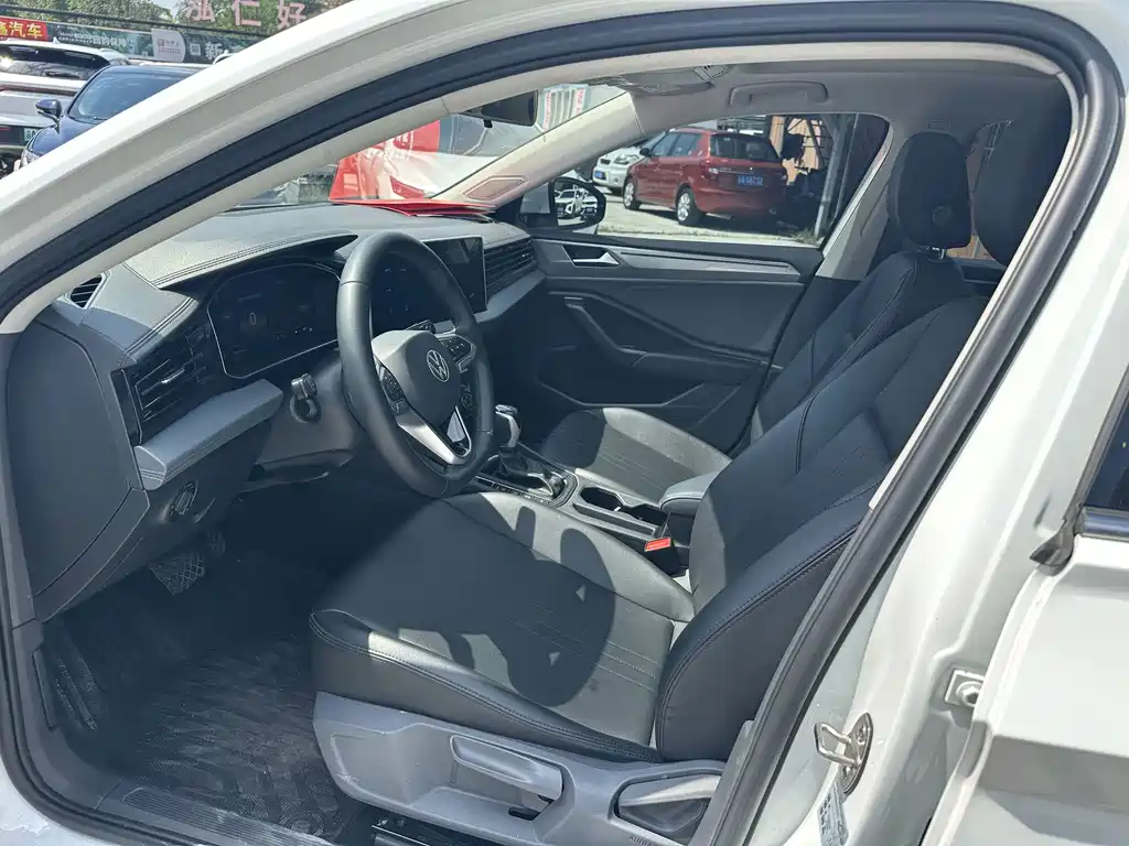 Volkswagen Sagitar — миниатюра 10