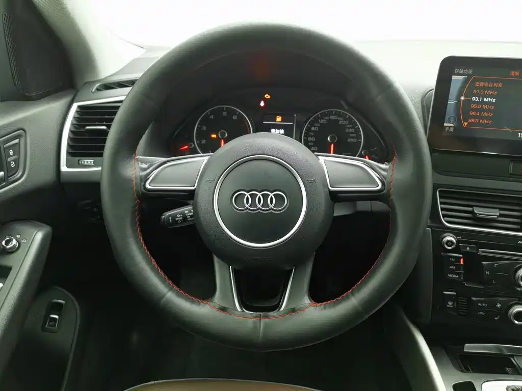 Audi Q5 — миниатюра 11