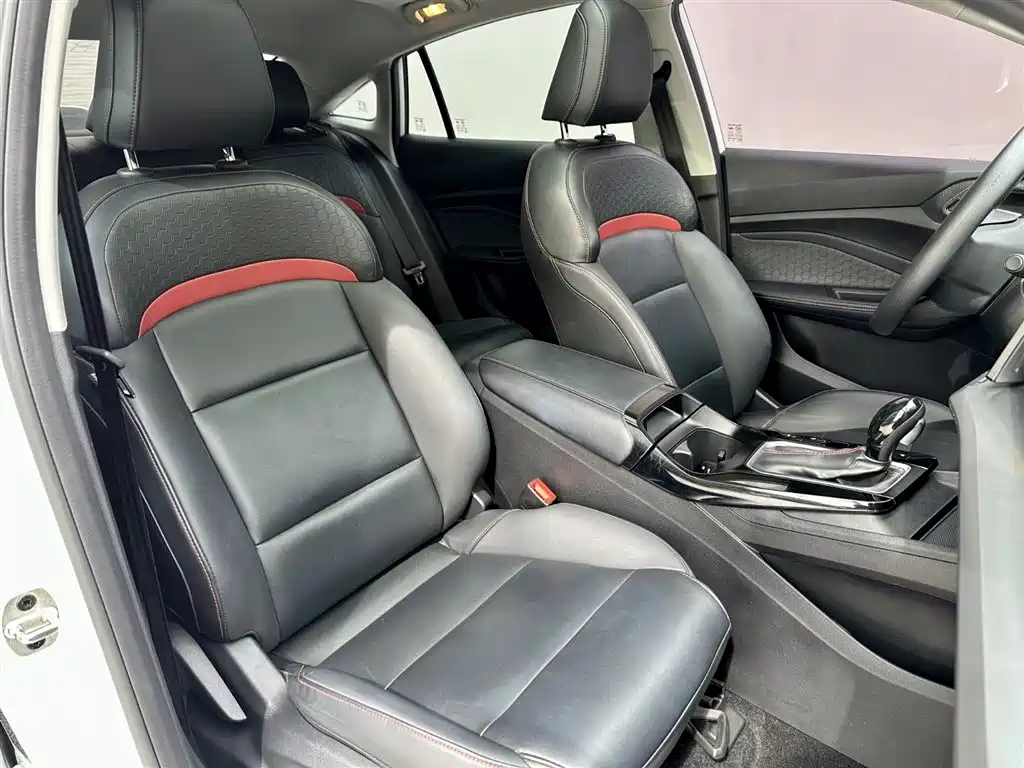 MG 5 2021 180DVVT CVT Luxury