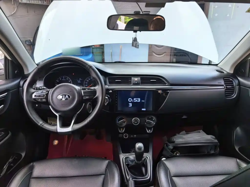 Kia K2 — миниатюра 10