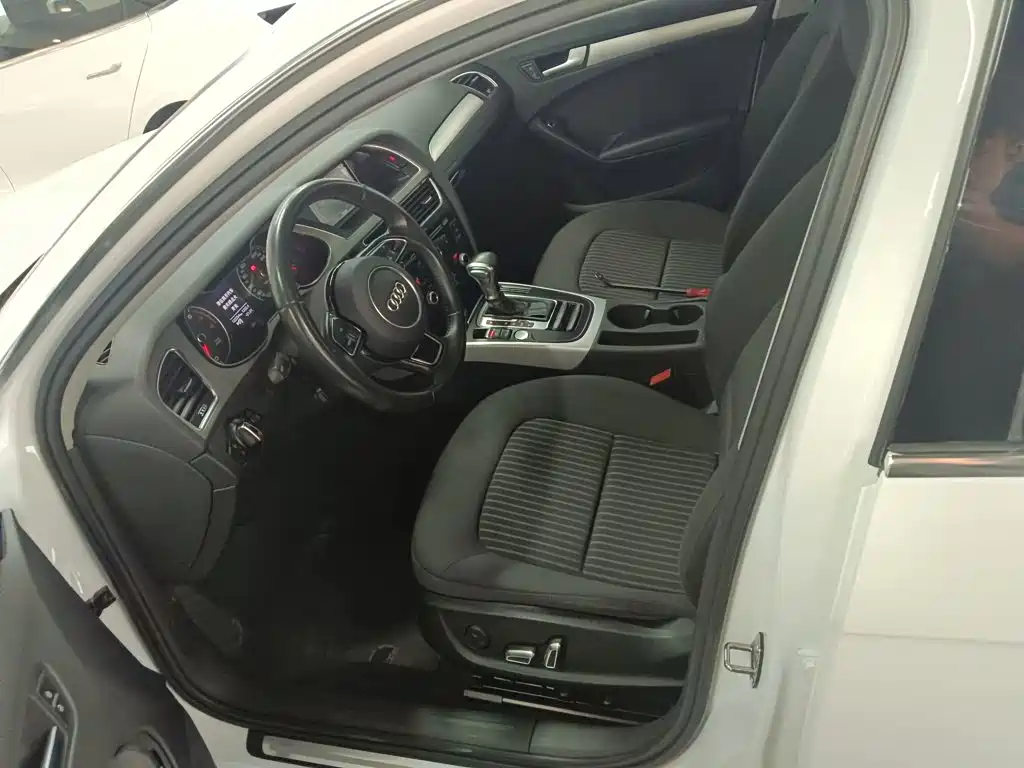 Audi A4L — миниатюра 11